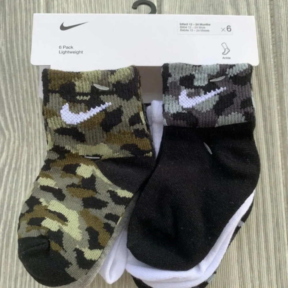Nike Camo and Solid Infant Socks 6-Pack